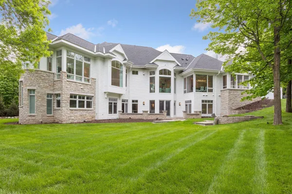 $2,800,000 | 2112 Meeting Street, Minnetonka, MN 55391