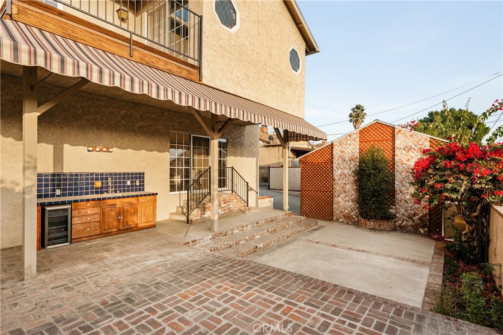 1819 Richard Street Burbank, CA 91504 - Photo 23 of 29 a view of a house with a outdoor space