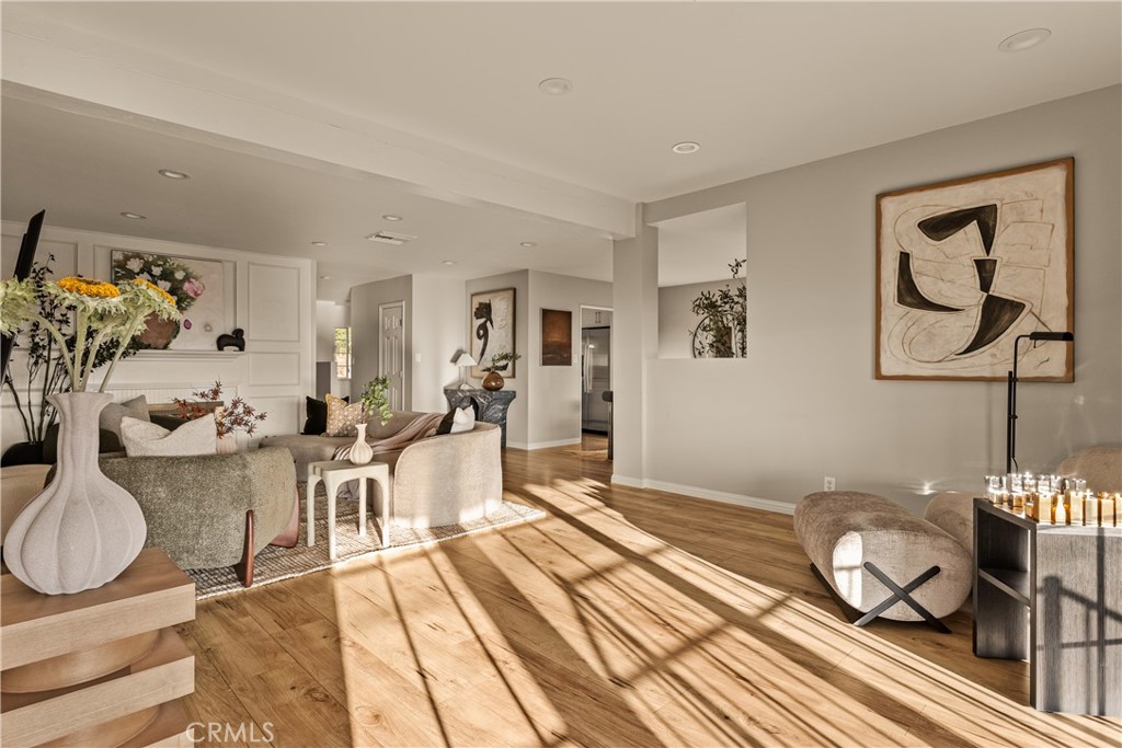 1819 Richard Street Burbank, CA 91504 - Photo 3 of 29 a living room with furniture and wooden floor