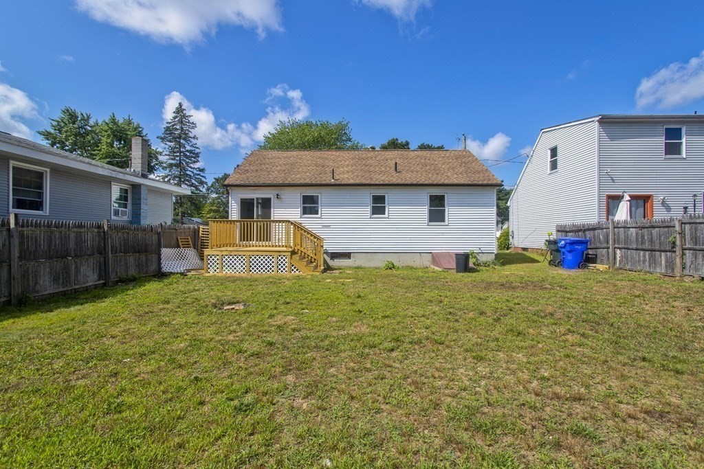 249 Gresham Street Springfield, MA 01119 - Photo 33 of 37