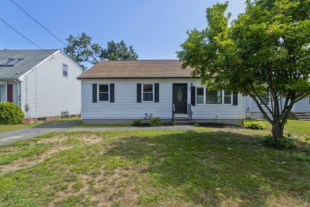 249 Gresham Street Springfield, MA 01119 - Photo 35 of 37