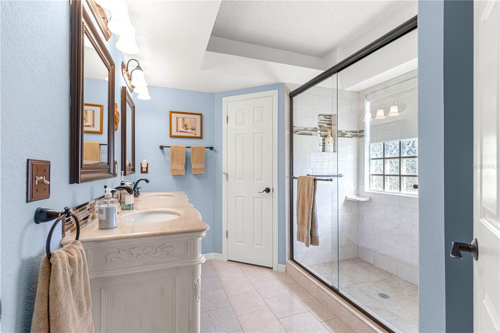 8430 Southwest 108th Pl Road Ocala, FL 34481 - Photo 8 of 23