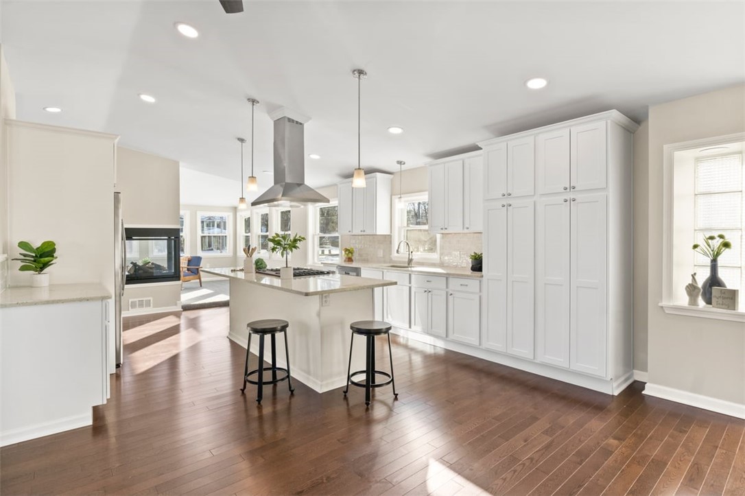 515 Drumm Road Webster, NY 14580 - Photo 3 of 35