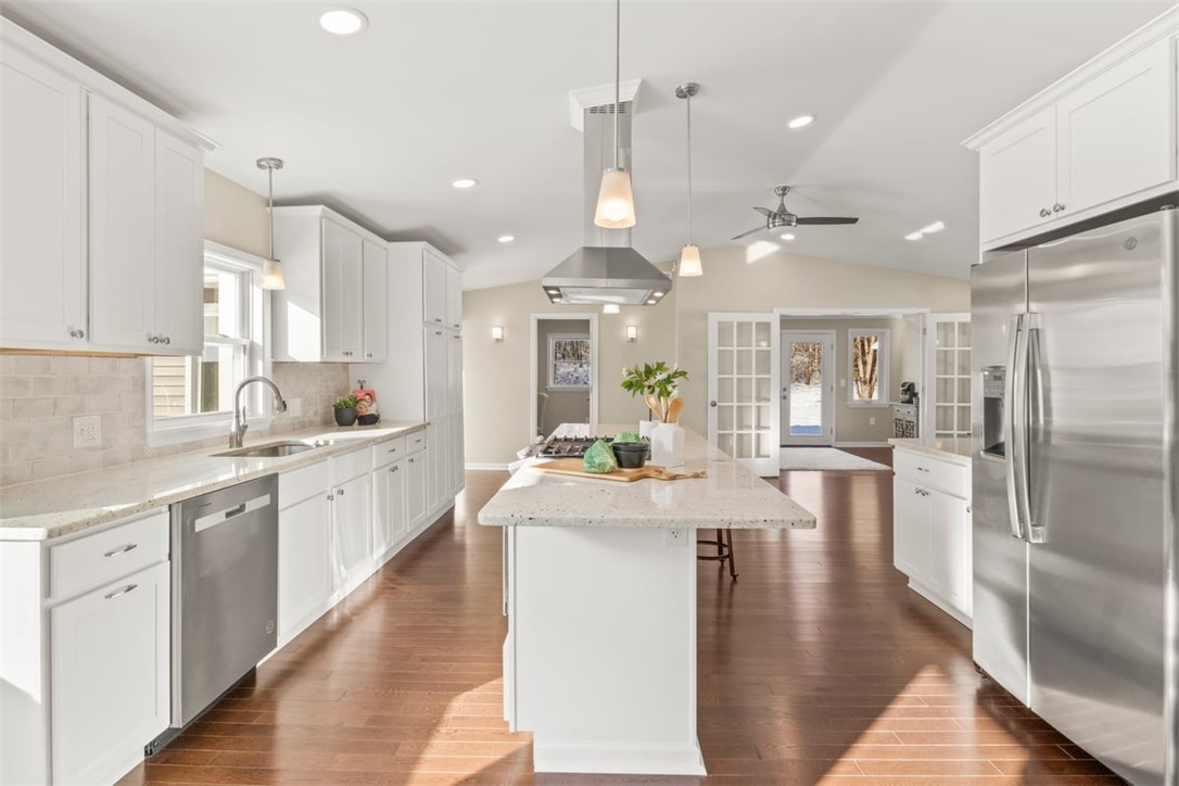 515 Drumm Road Webster, NY 14580 - Photo 6 of 35