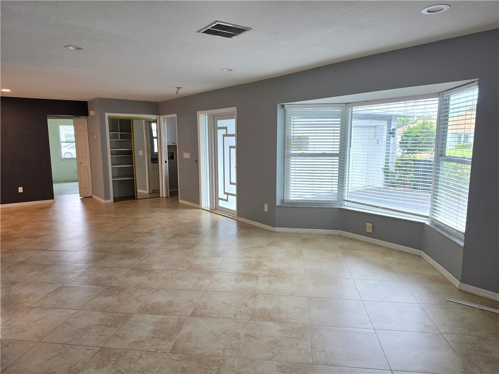 2080 Southeast Elmhurst Road Port St. Lucie, FL 34952 - Photo 4 of 23
