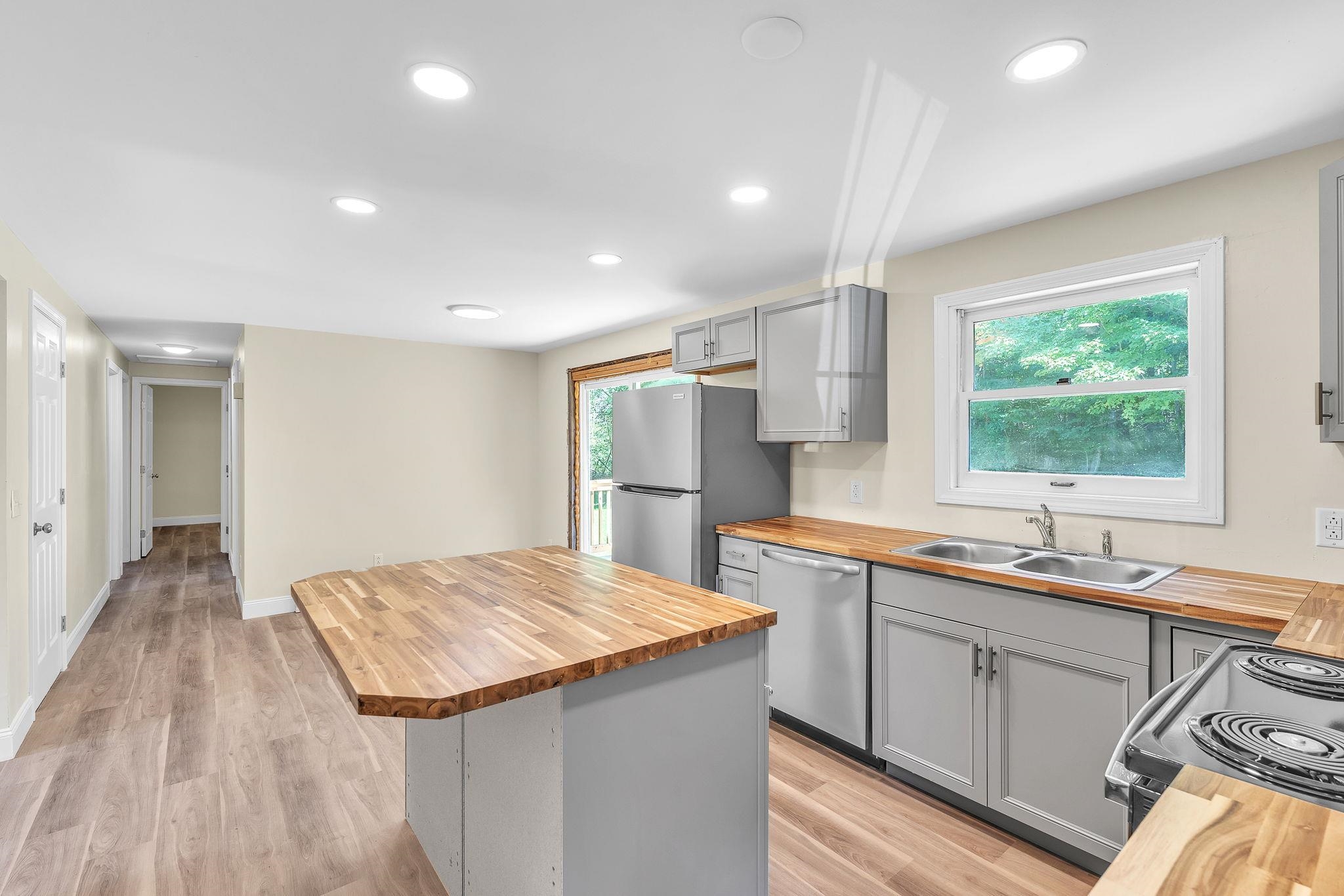 73 Richardson Road Barre, VT 05641 - Photo 4 of 37