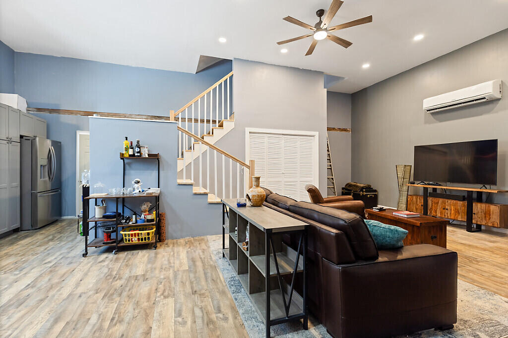 350 Old Rte One Waldoboro, ME 04572 - Photo 20 of 54 IMG_3248