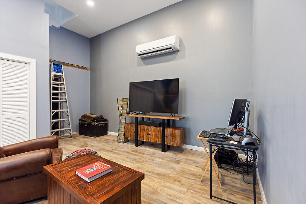 350 Old Rte One Waldoboro, ME 04572 - Photo 24 of 54 IMG_3237