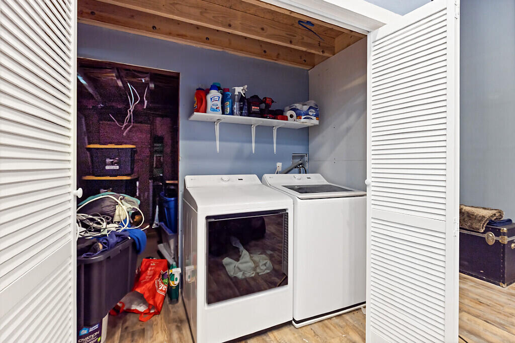 350 Old Rte One Waldoboro, ME 04572 - Photo 28 of 54 IMG_3230