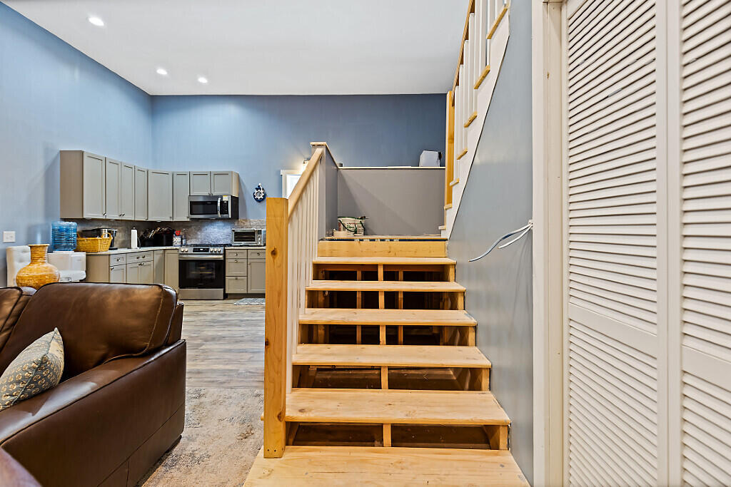 350 Old Rte One Waldoboro, ME 04572 - Photo 32 of 54 IMG_3225