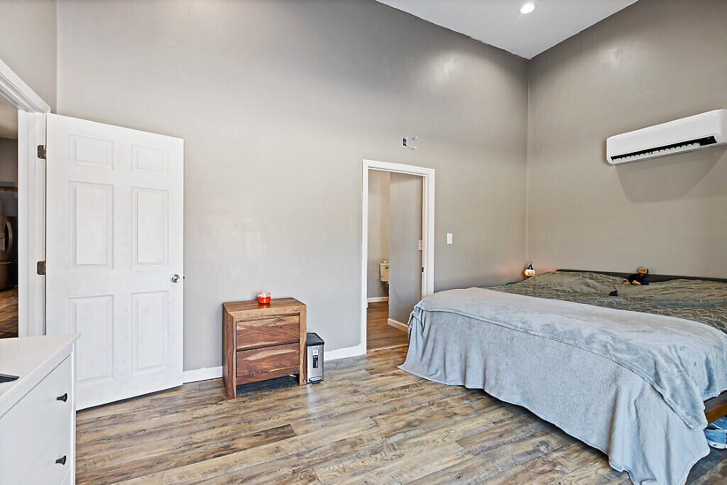 350 Old Rte One Waldoboro, ME 04572 - Photo 37 of 54 IMG_3263