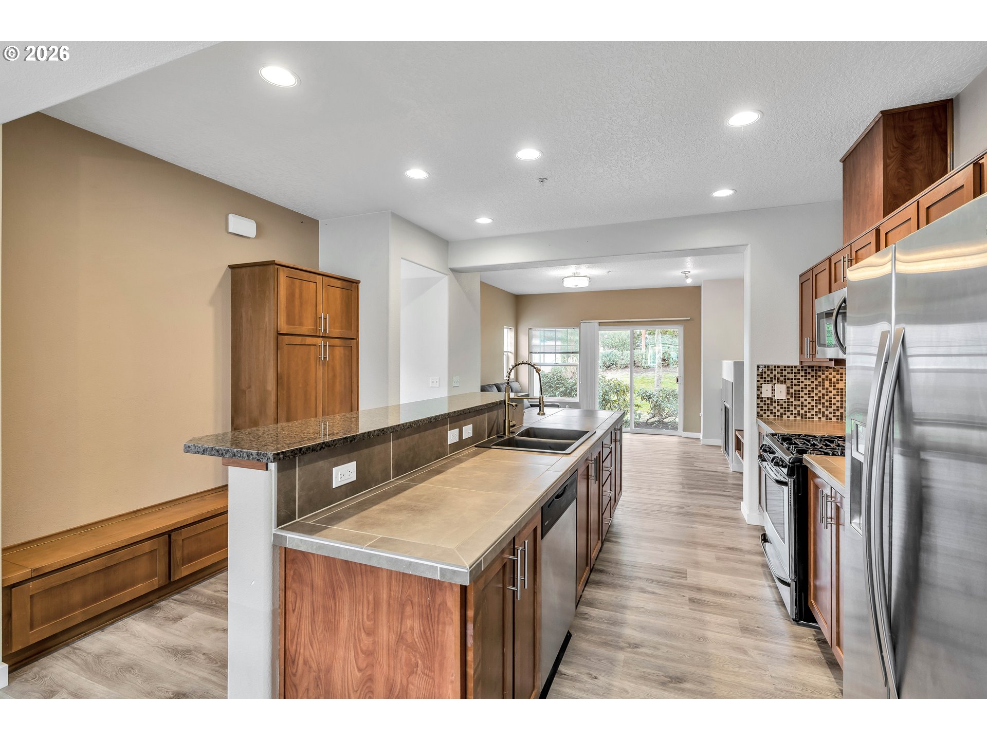 350 Northwest 116th Avenue, Unit 101 Portland, OR 97229 - Photo 13 of 38