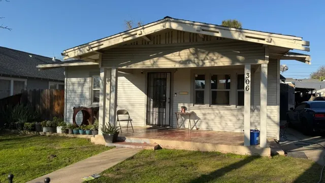 $309,000 | 306 Walnut Street, Modesto, CA 95351