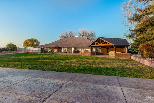 a view of an ocean with city view