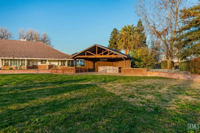 a view of a ocean with outdoor space