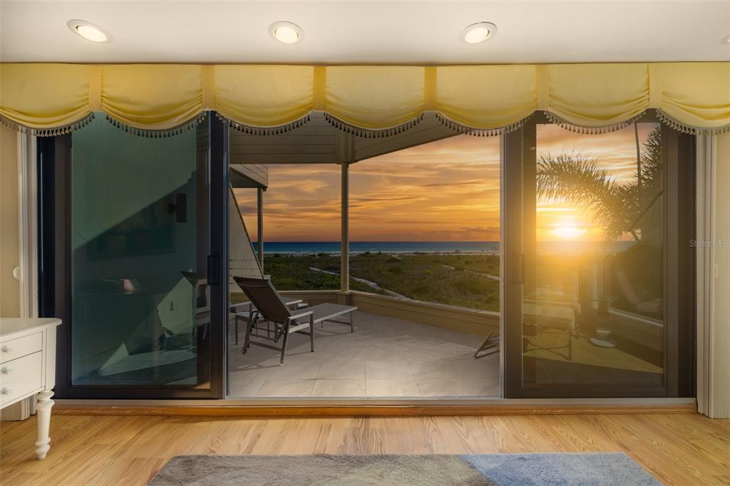 546A Beach Road, Unit A544 Sarasota, FL 34242 - Photo 30 of 59