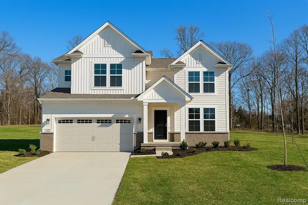 $721,990 | 59603 Schuss Gully Drive, New Hudson, MI 48165