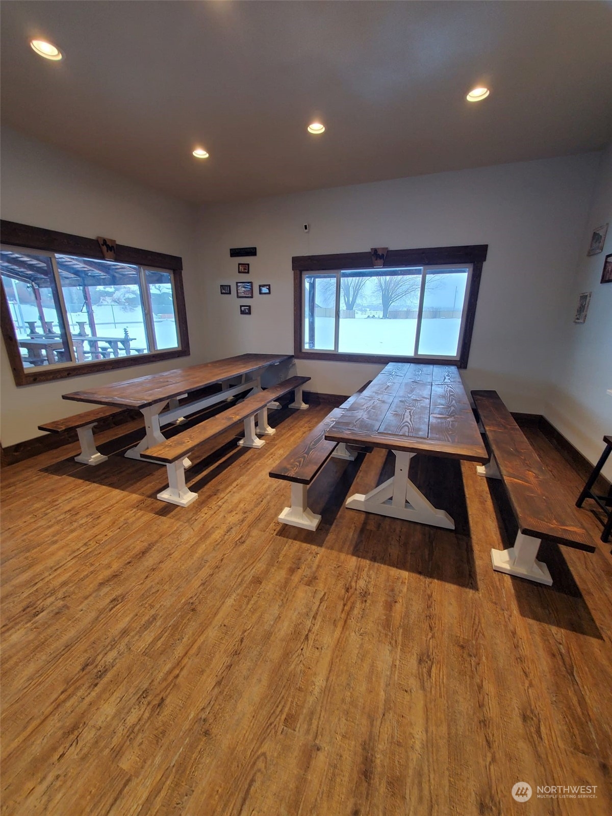 14 Red River Ephrata, WA 98823 - Photo 12 of 34 a living room with a bed furniture and a wooden floor