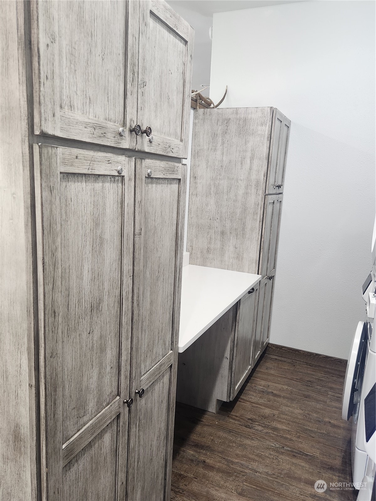 14 Red River Ephrata, WA 98823 - Photo 14 of 34 a bathroom with a bathtub and shower