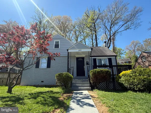 $469,000 | 6809 Greenvale Parkway, Hyattsville, MD 20784