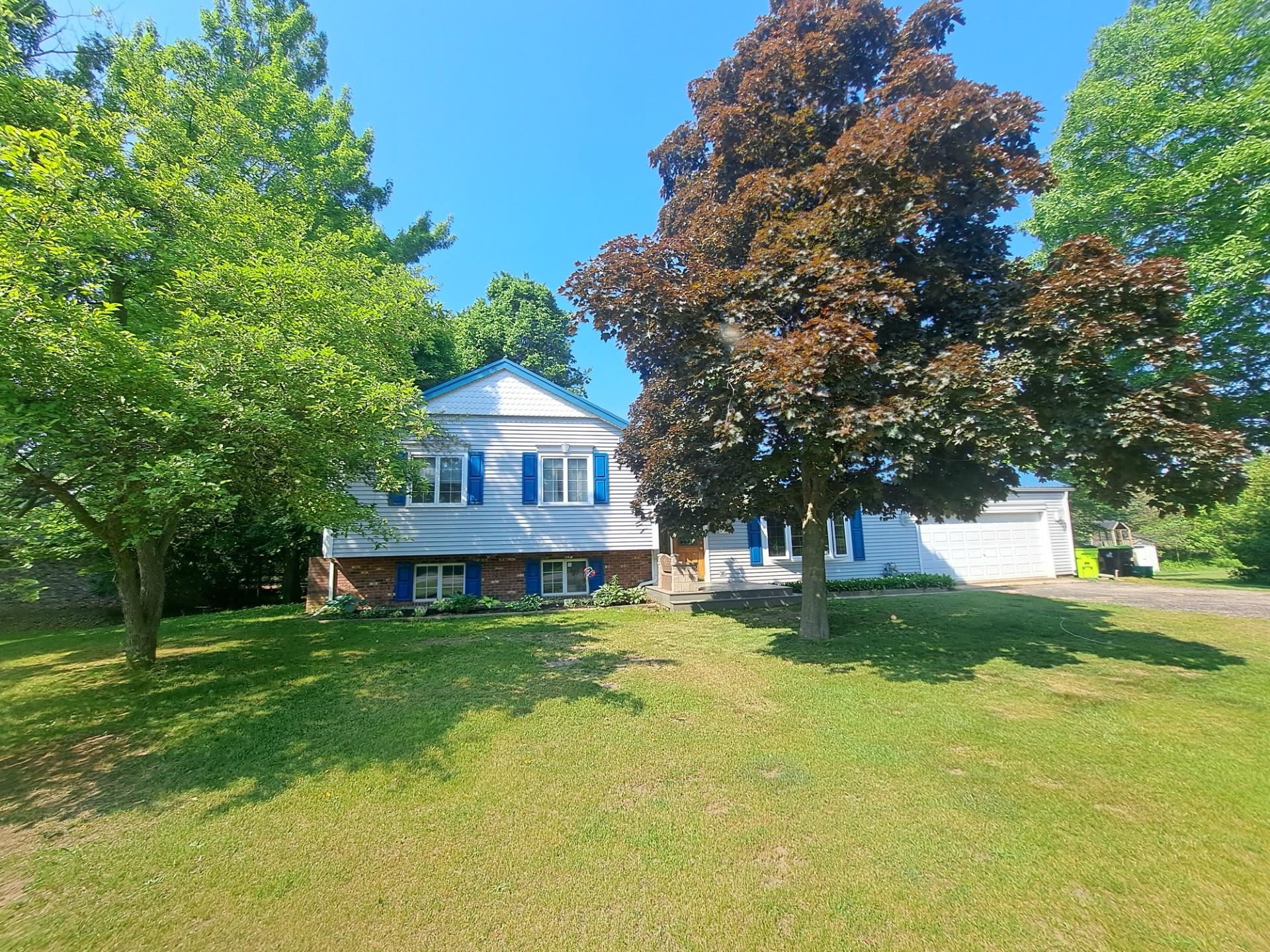 641 Point Drive Clare, MI 48617 - Photo 1 of 18 Gallery Image 1