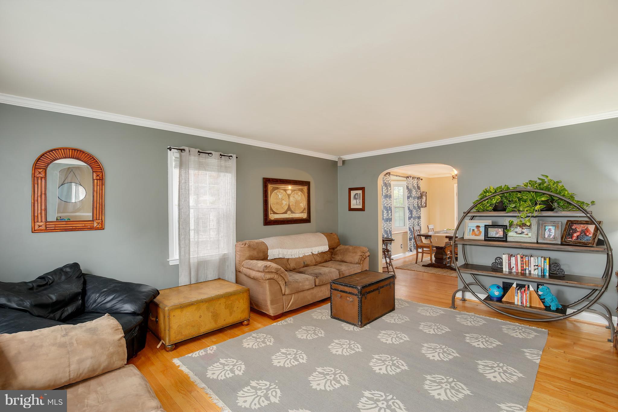 276 Stanmore Road Baltimore, MD 21212 - Photo 5 of 30 Living Room