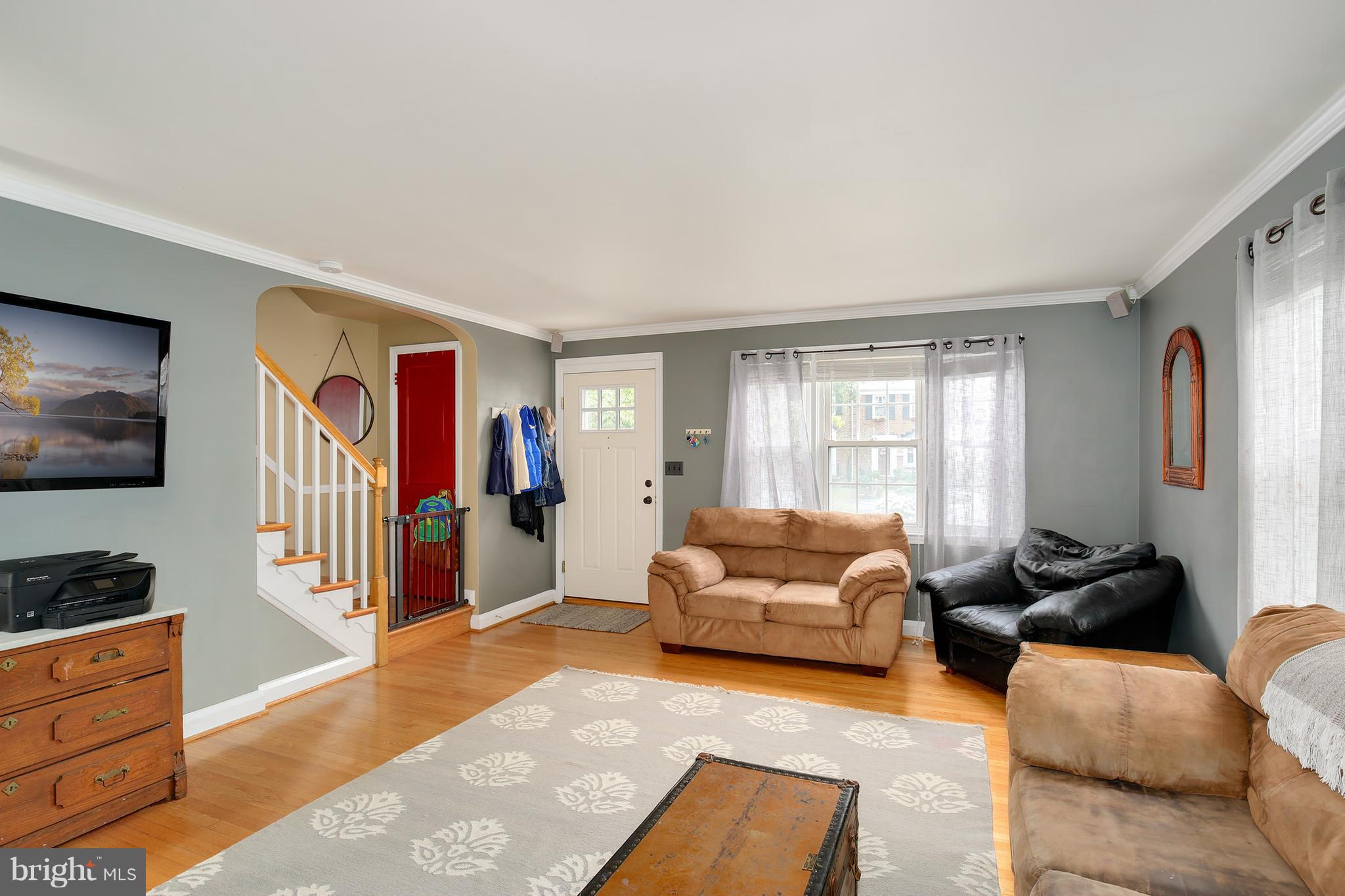 276 Stanmore Road Baltimore, MD 21212 - Photo 6 of 30 Living Room