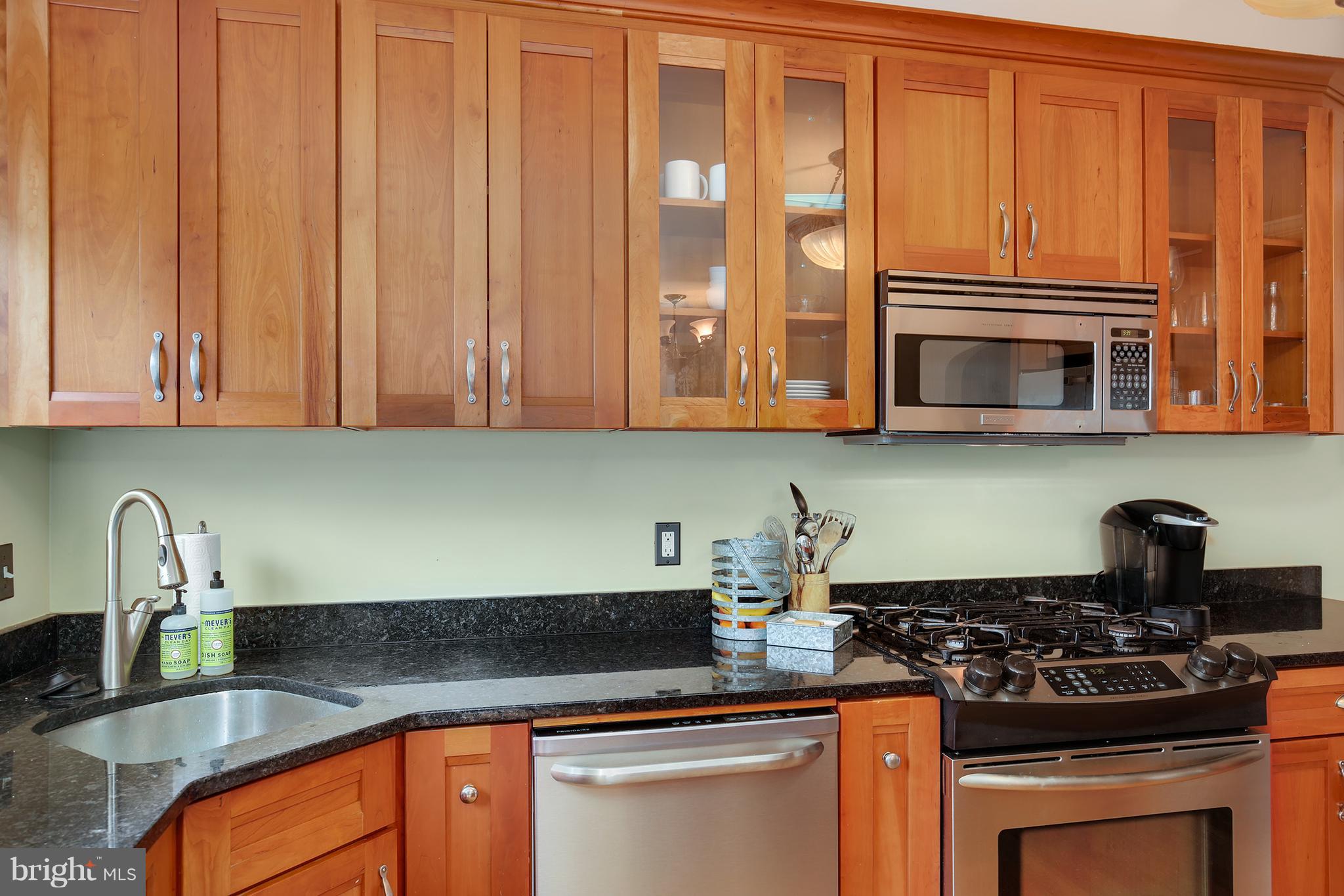 276 Stanmore Road Baltimore, MD 21212 - Photo 10 of 30 Kitchen