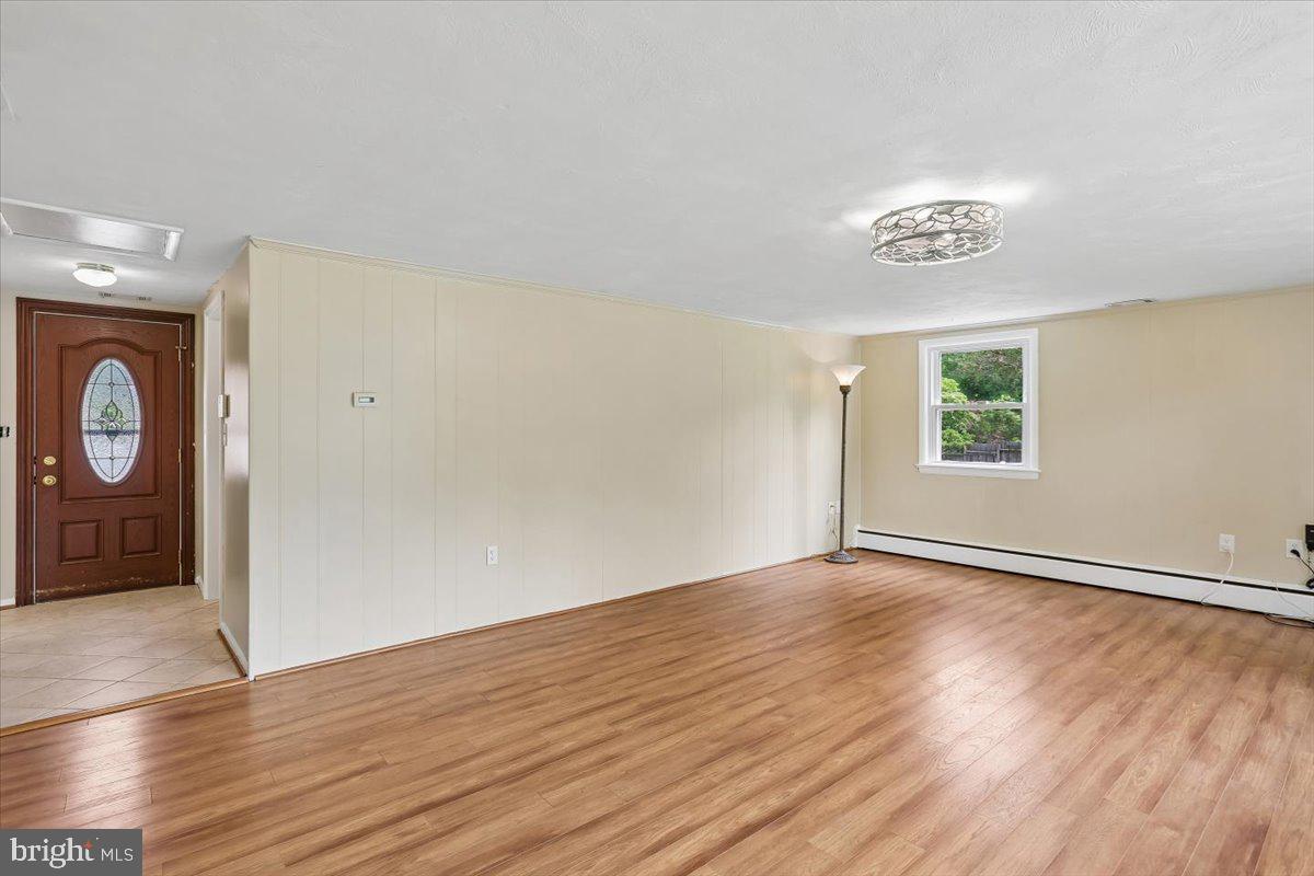 14811 Springfield Road Germantown, MD 20874 - Photo 33 of 116 So big! plenty of room for everyone!