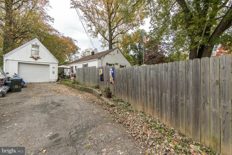 1909 Griffith Road Falls Church, VA 22043 - Photo 4 of 24 Exterior (Rear)