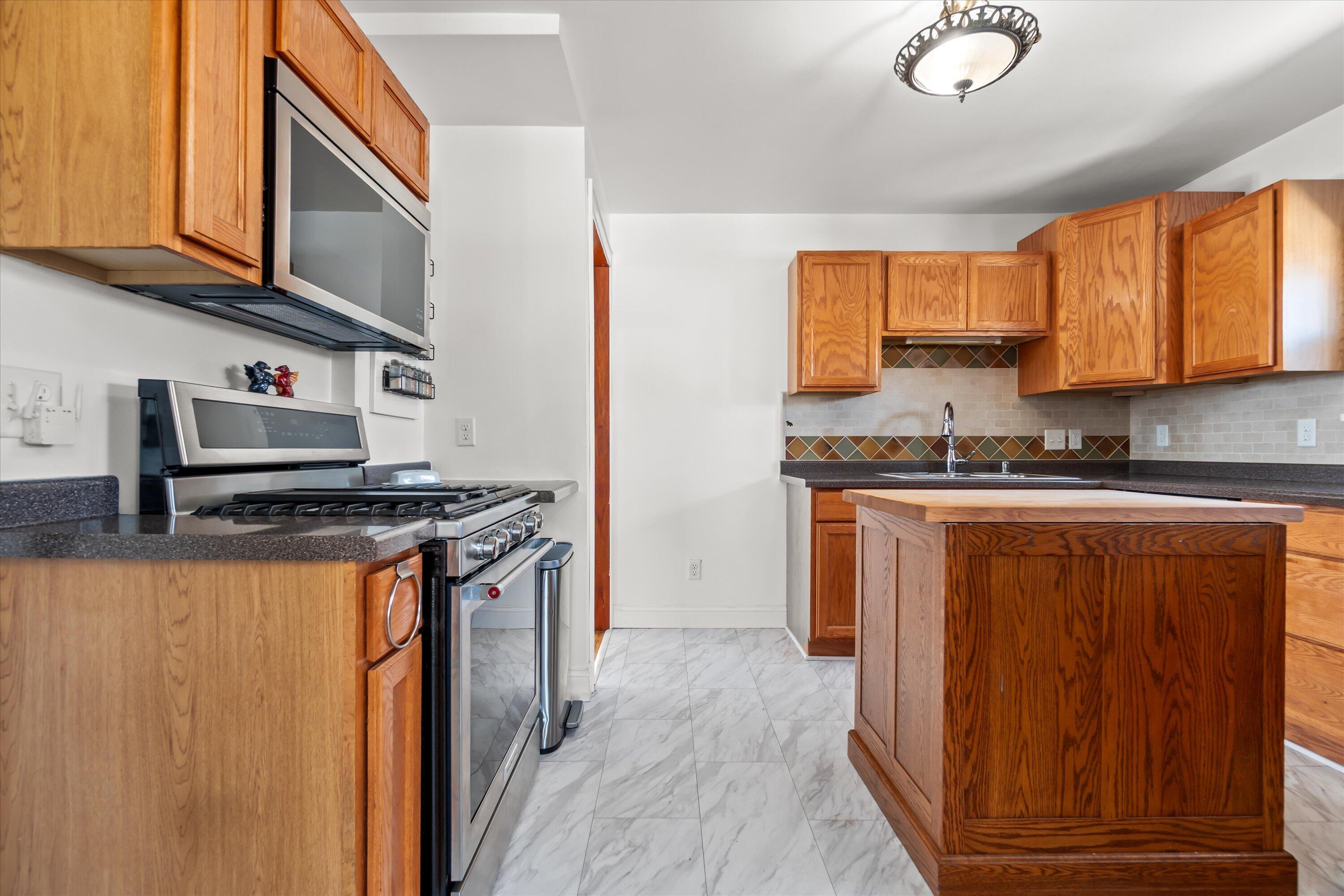 4732 Beloit Road, Unit 4734 West Milwaukee, WI 53214 - Photo 18 of 38 Lower unit Kitchen
