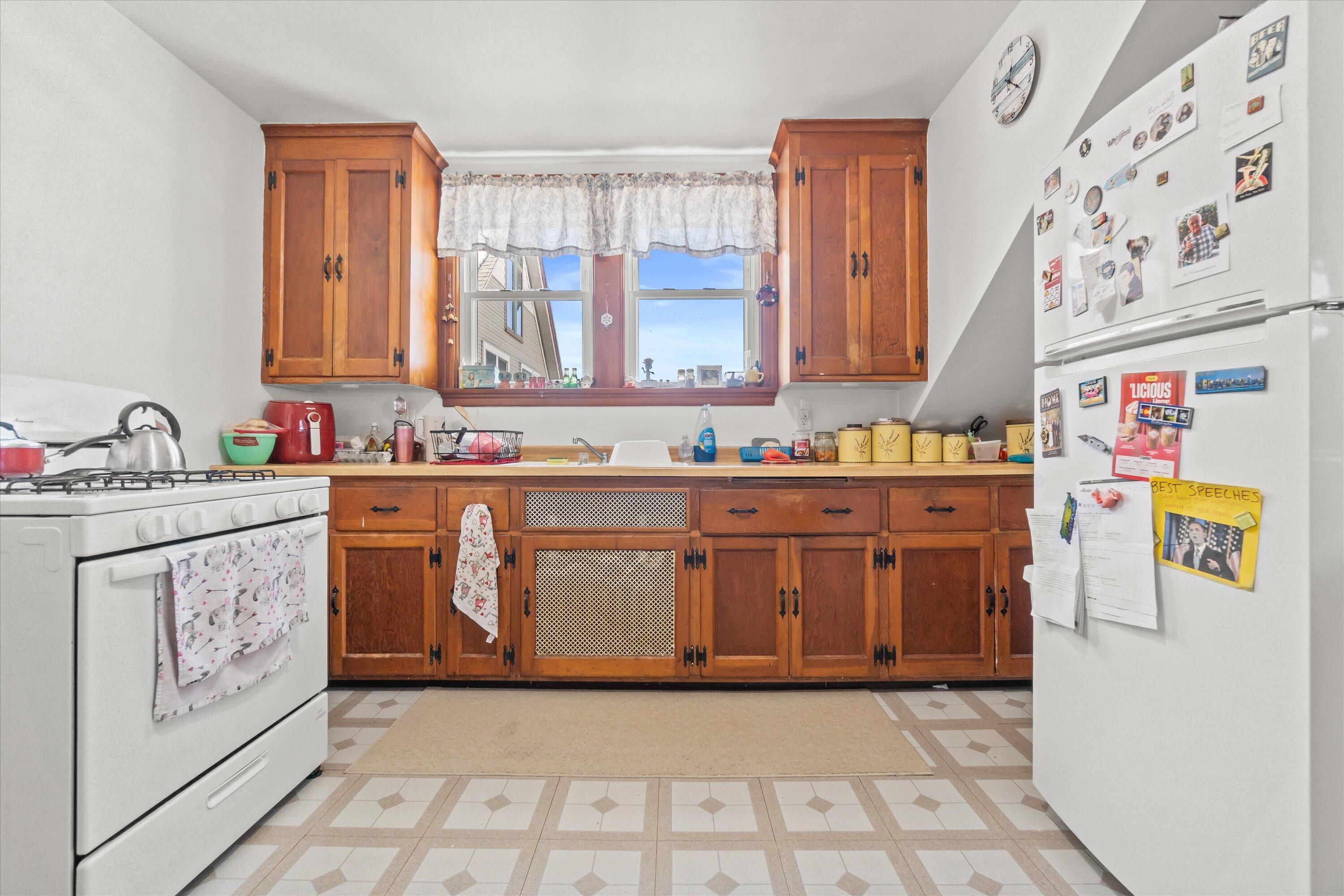 4732 Beloit Road, Unit 4734 West Milwaukee, WI 53214 - Photo 29 of 38 Upper Unit Kitchen