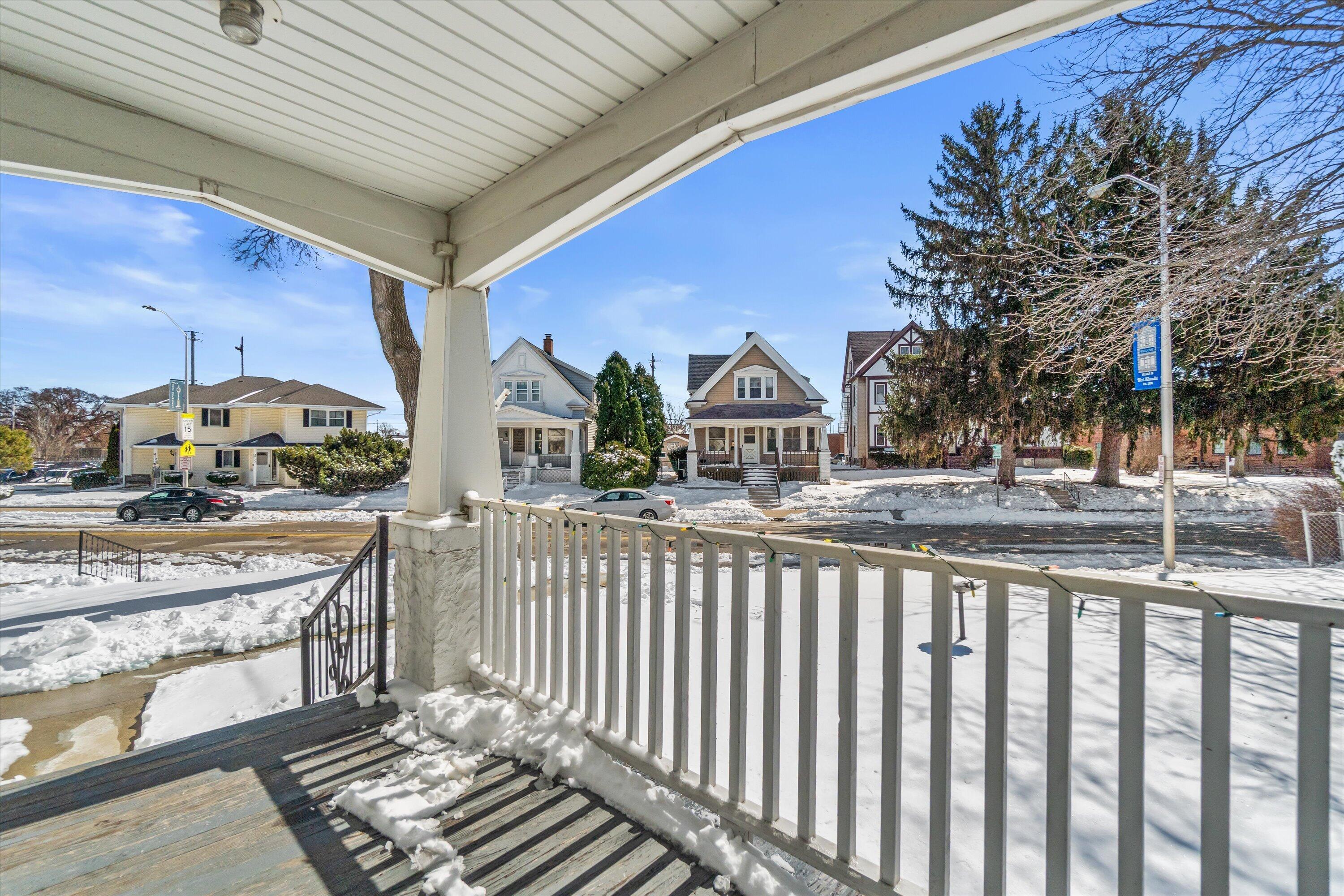 4732 Beloit Road, Unit 4734 West Milwaukee, WI 53214 - Photo 3 of 38 Front Porch