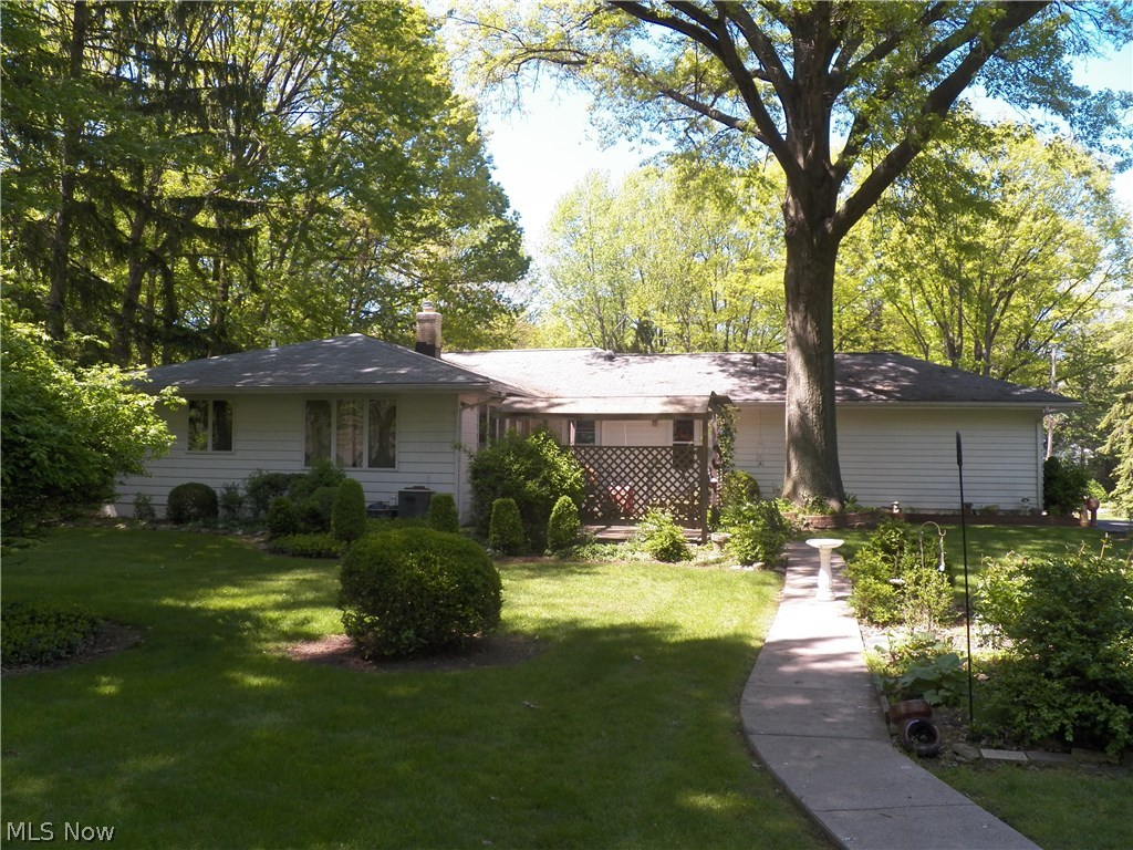 4396 Ammon Road Cleveland, OH 44143 - Photo 8 of 25