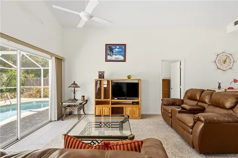 $545,000 | 212 14th Place, Vero Beach, FL 32960