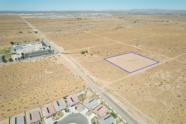 $69,000 | 19 Holly Road, Adelanto, CA 92301