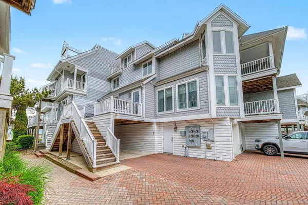 a view of outdoor space yard and deck
