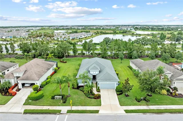 $499,000 | 4654 Claremont Park Drive, Bradenton, FL 34211