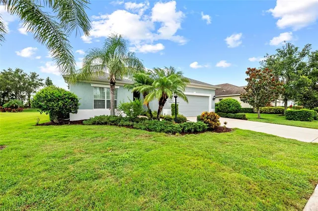 $499,000 | 4654 Claremont Park Drive, Bradenton, FL 34211