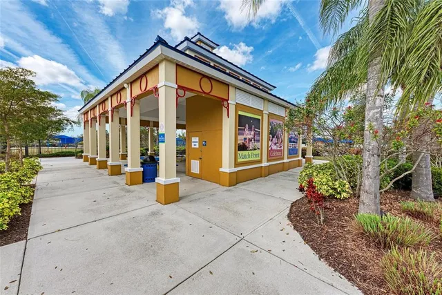 $499,000 | 4654 Claremont Park Drive, Bradenton, FL 34211