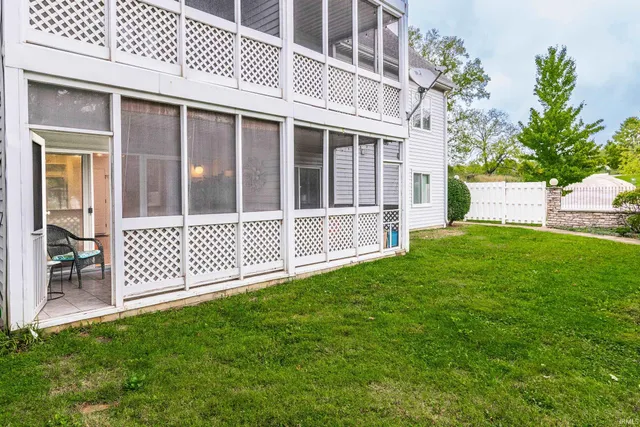 $174,900 | 1324 South College Mall Road, Bloomington, IN 47401