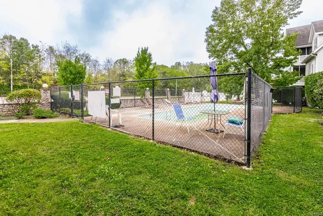 $174,900 | 1324 South College Mall Road, Bloomington, IN 47401