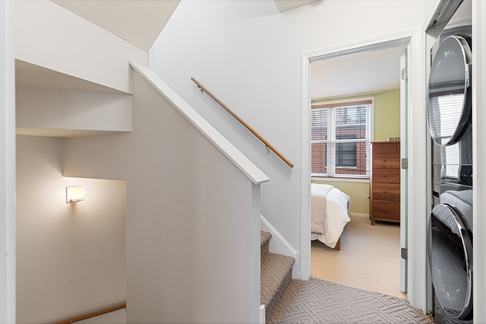 4048 North Clark Street, Unit D Chicago, IL 60613 - Photo 19 of 25 Gallery Image 19