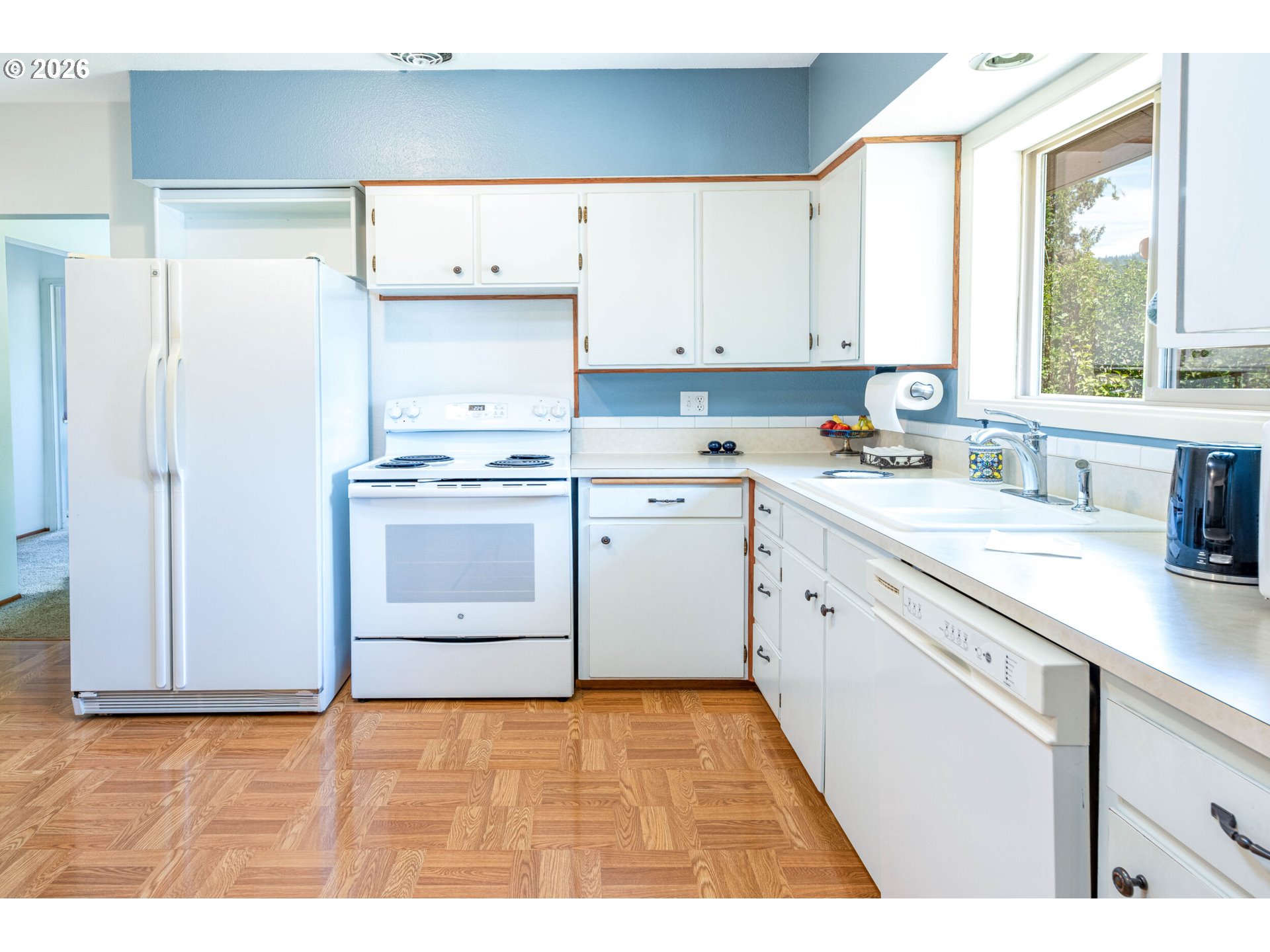 81018 Lost Creek Road Dexter, OR 97431 - Photo 12 of 39 Kitchen