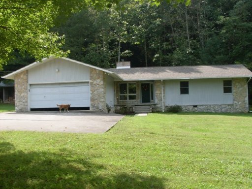 749 Blockhouse Valley Road Clinton, TN 37716 - Photo 1 of 1 Primary Photo