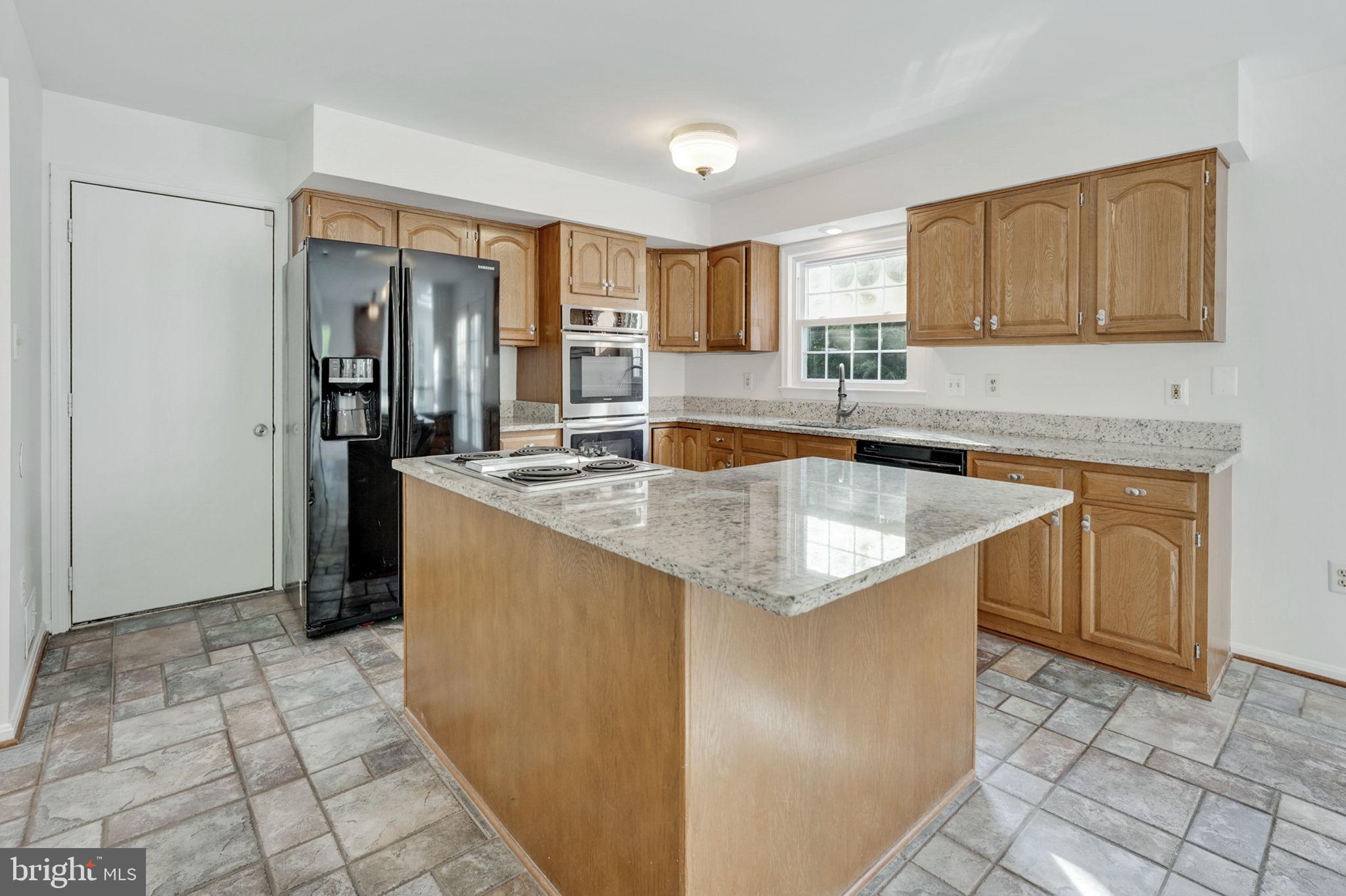 8525 Silverview Drive Lorton, VA 22079 - Photo 17 of 50