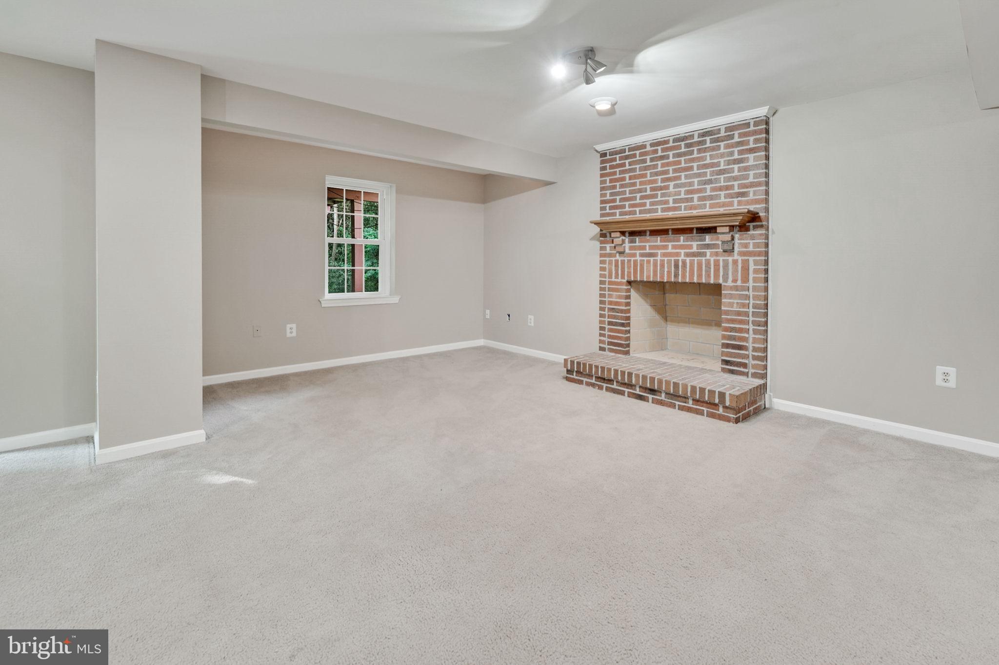 8525 Silverview Drive Lorton, VA 22079 - Photo 37 of 50