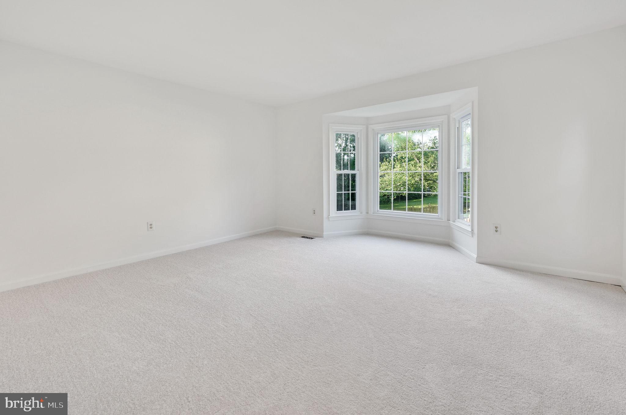 8525 Silverview Drive Lorton, VA 22079 - Photo 6 of 50