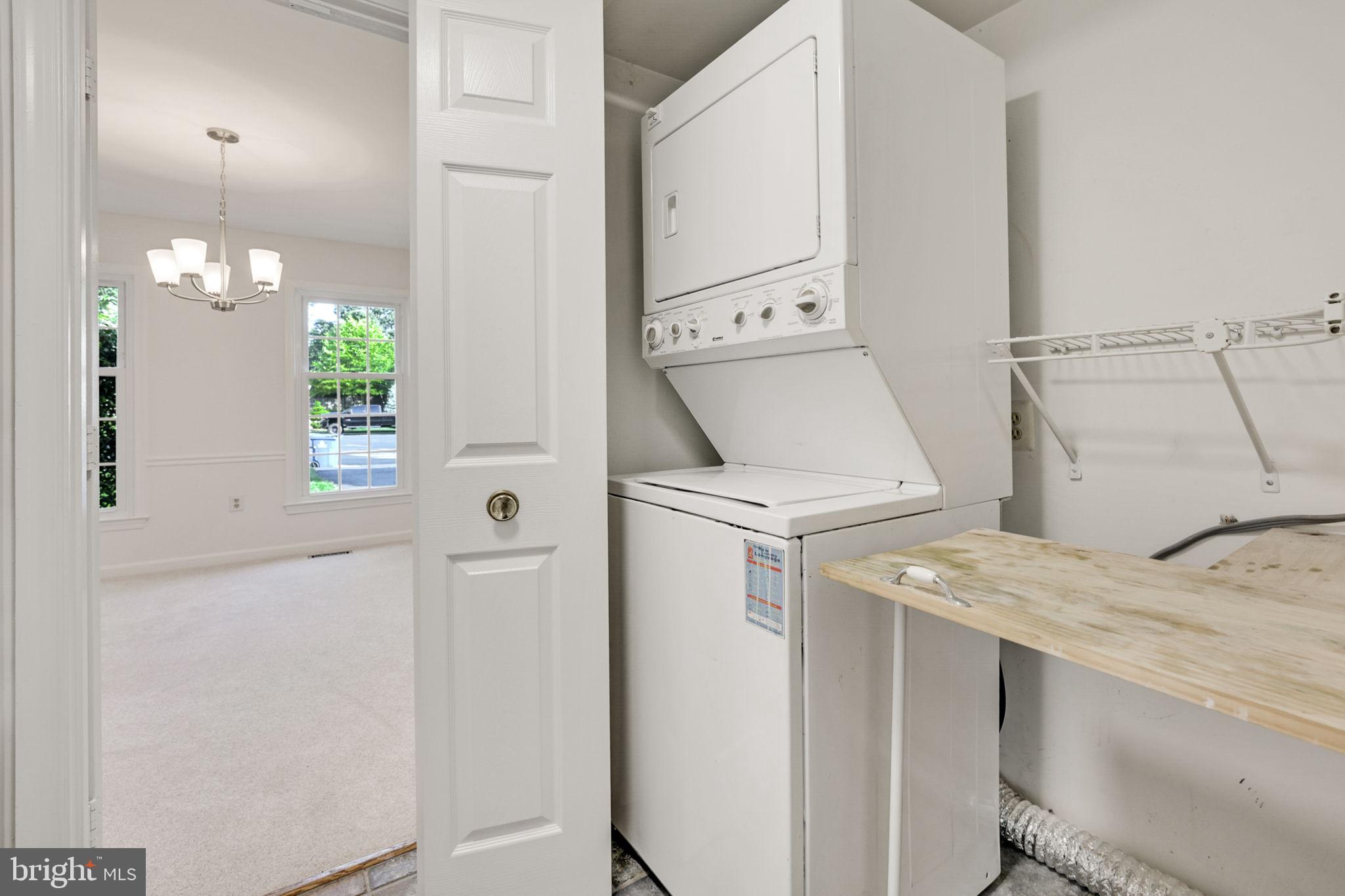 8525 Silverview Drive Lorton, VA 22079 - Photo 10 of 50