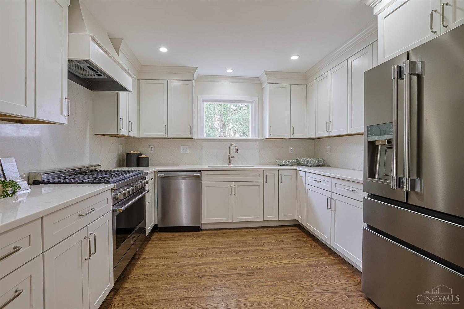 7811 Shawnee Run Road Cincinnati, OH 45243 - Photo 14 of 71